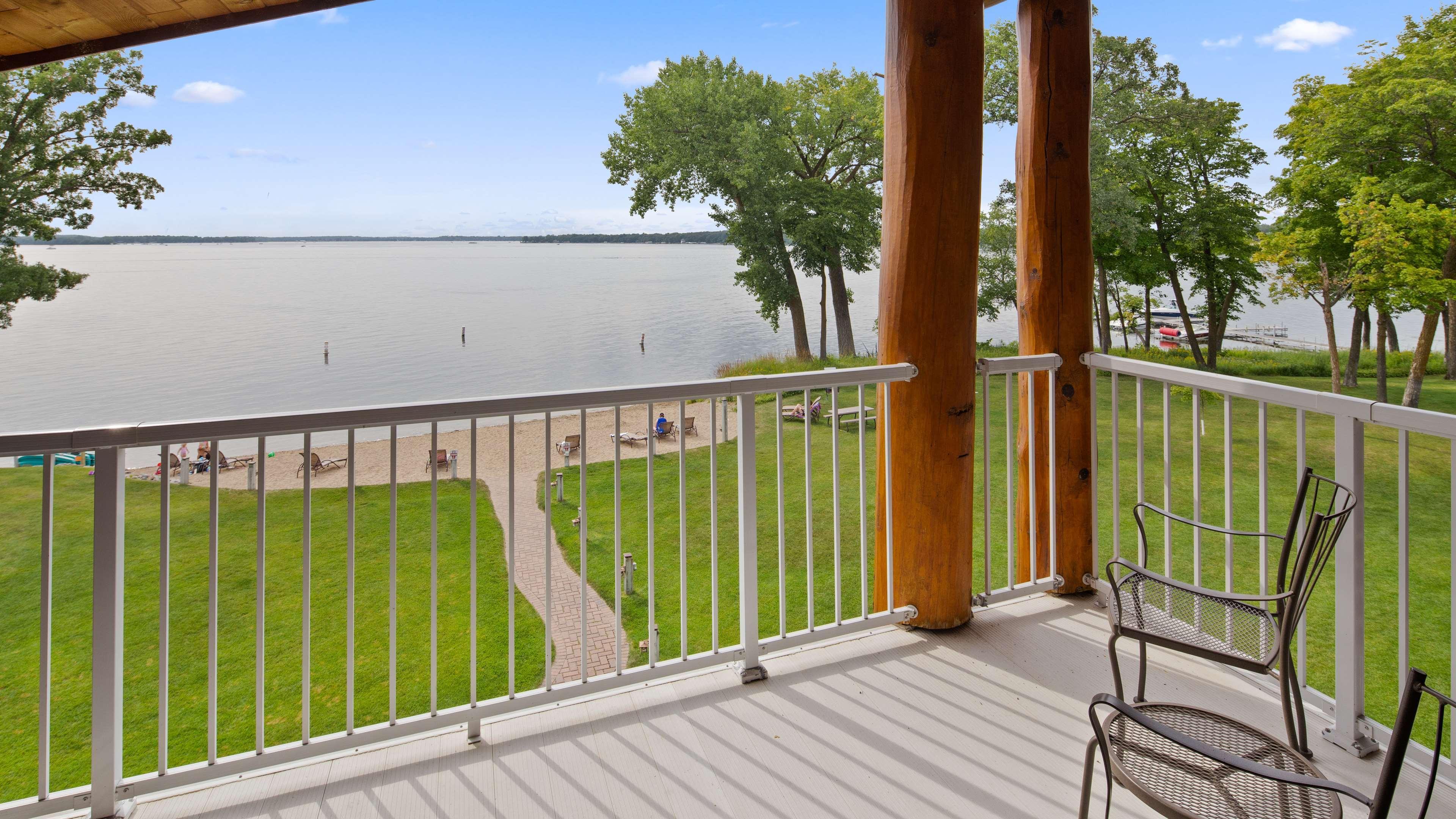 Best Western Premier The Lodge On Lake Detroit Детройт-Лейкс Экстерьер фото