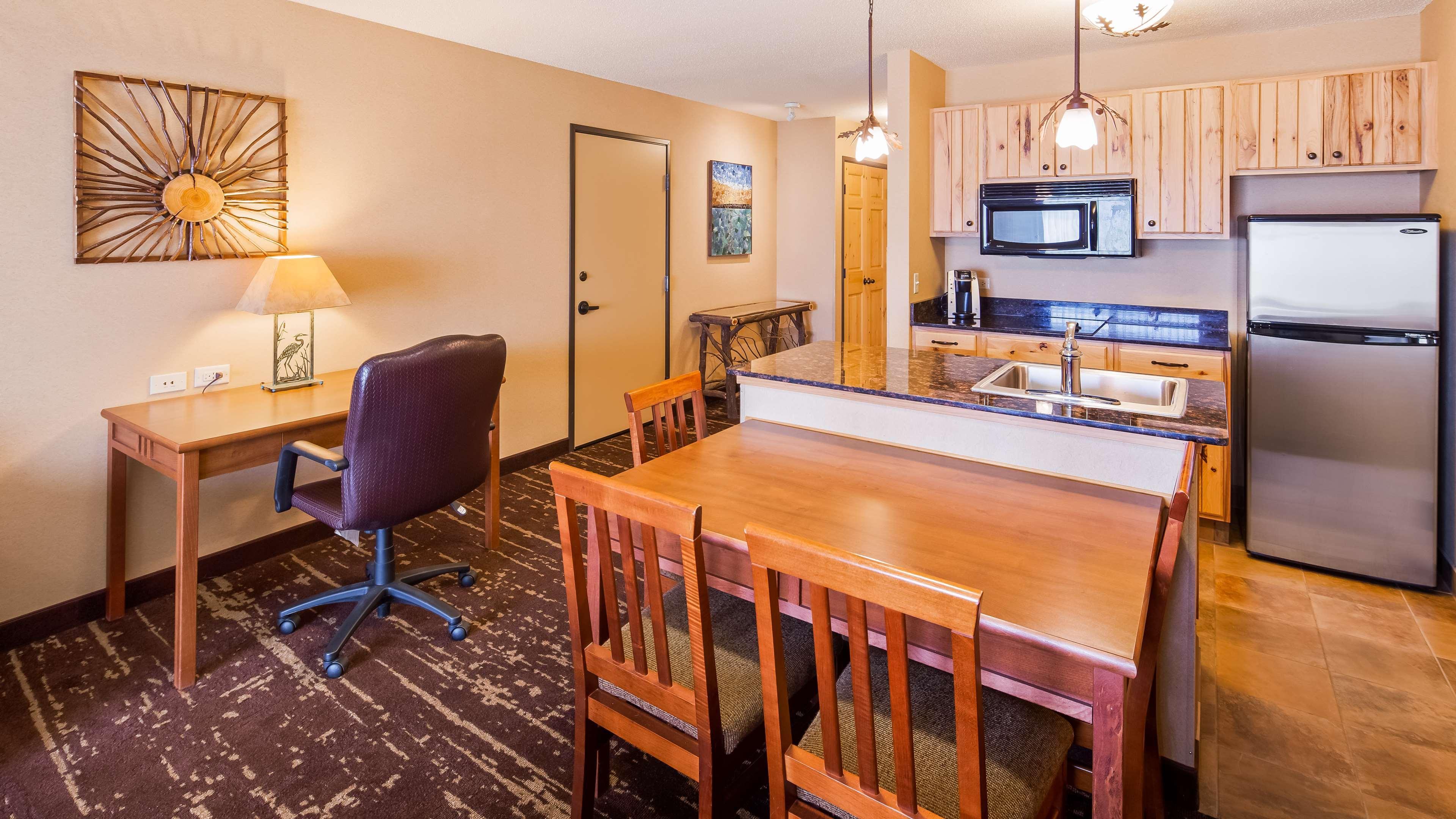 Best Western Premier The Lodge On Lake Detroit Детройт-Лейкс Экстерьер фото