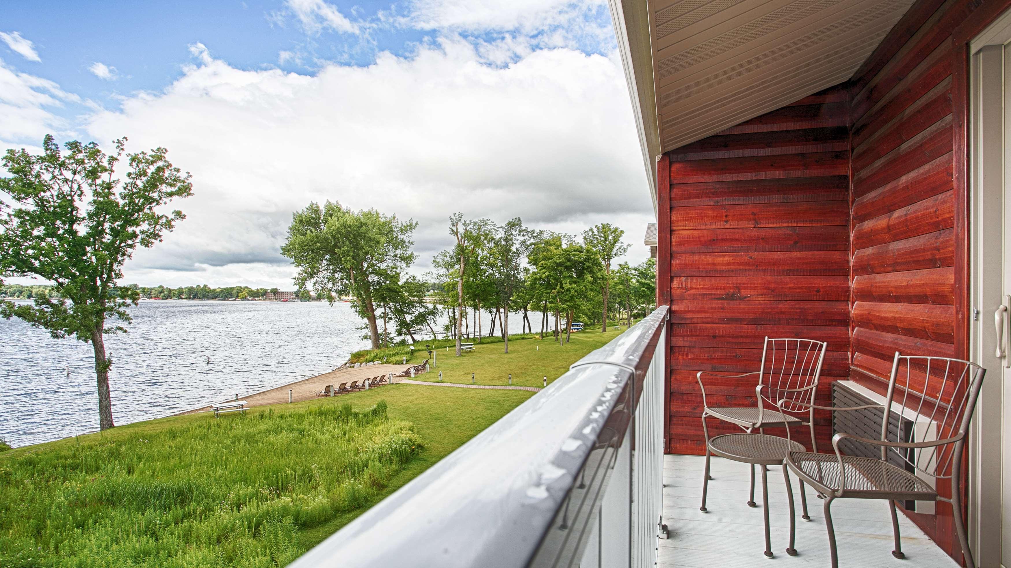 Best Western Premier The Lodge On Lake Detroit Детройт-Лейкс Экстерьер фото