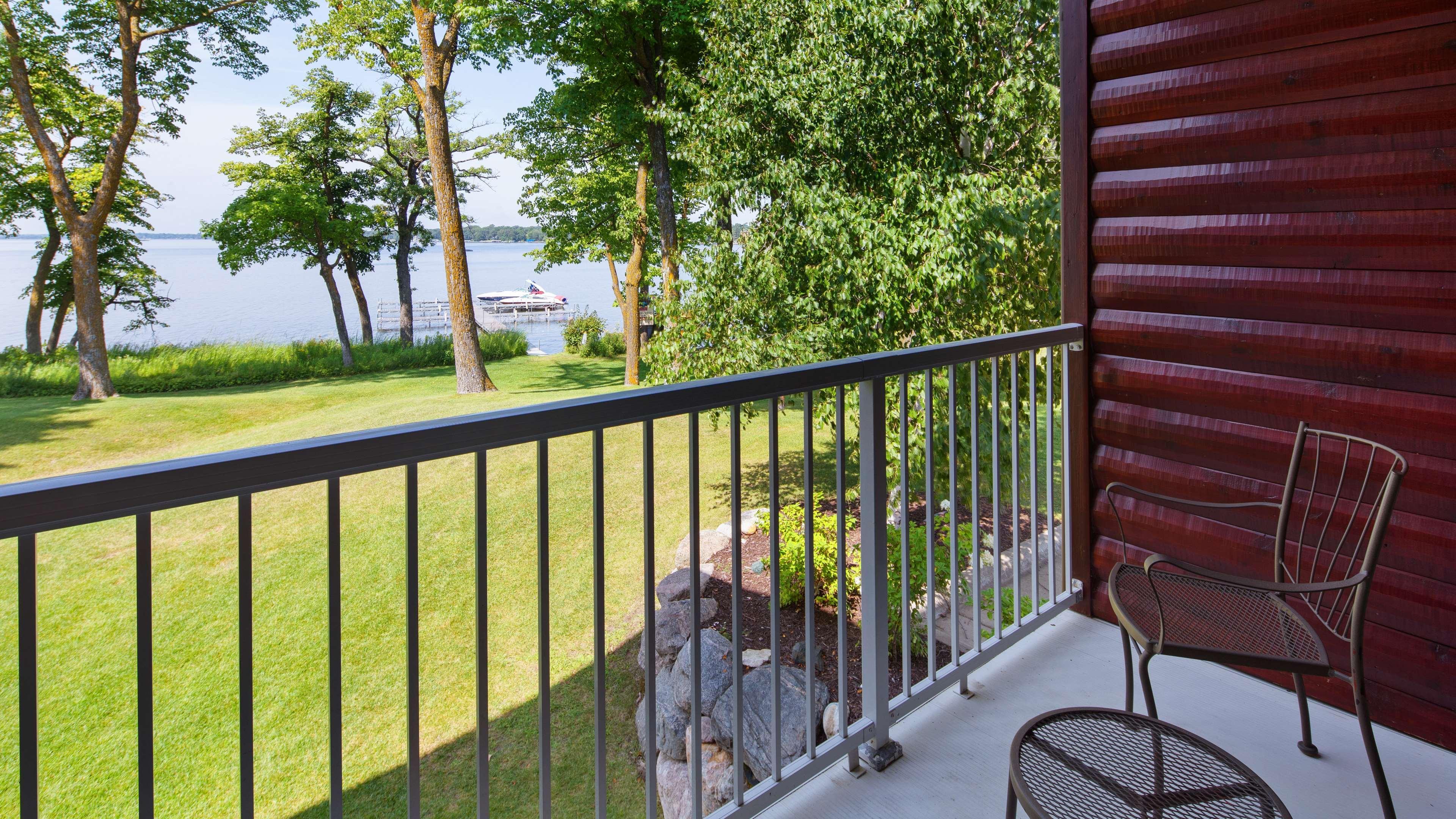 Best Western Premier The Lodge On Lake Detroit Детройт-Лейкс Экстерьер фото