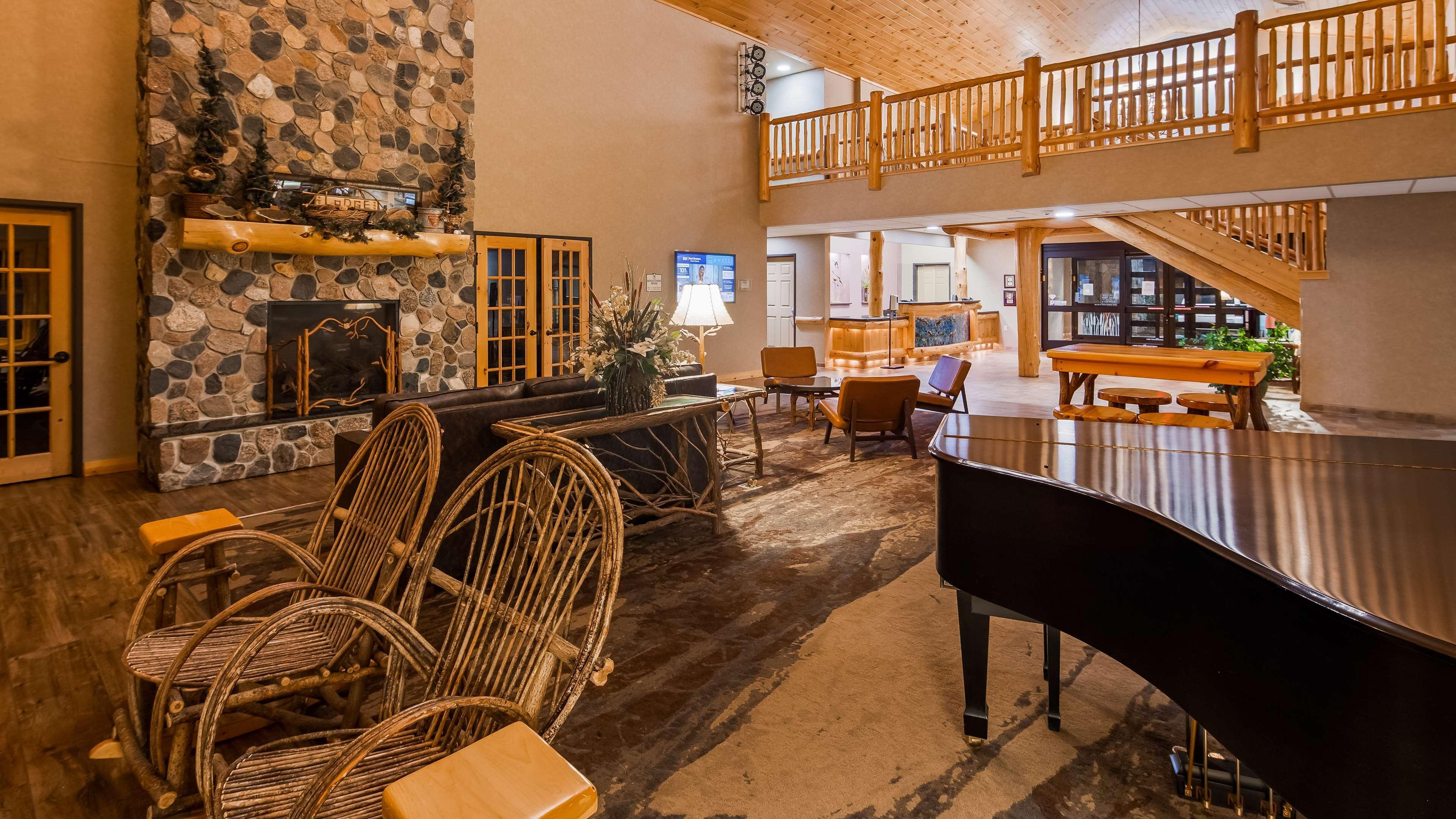 Best Western Premier The Lodge On Lake Detroit Детройт-Лейкс Экстерьер фото